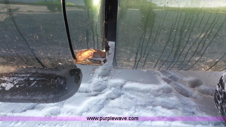 image for item L2366 1999 Ford F250 Super Duty pickup truck