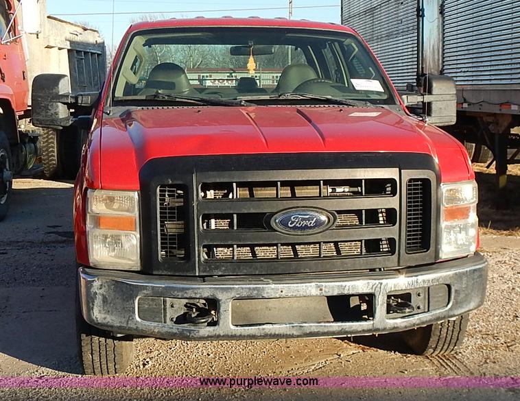 image for item L3605 2009 Ford F250 Super Duty XL Crew Cab pickup truck cab and chassis