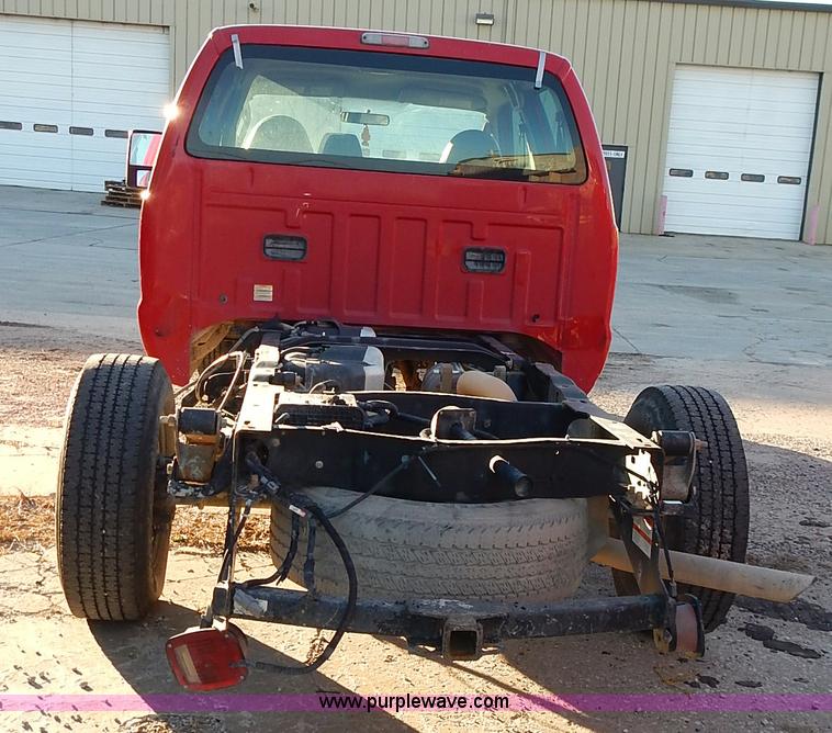 image for item L3605 2009 Ford F250 Super Duty XL Crew Cab pickup truck cab and chassis
