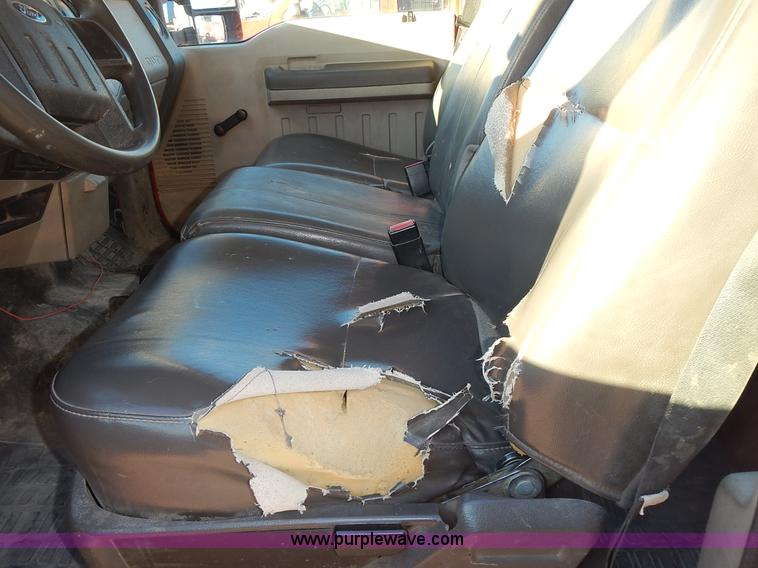 image for item L3605 2009 Ford F250 Super Duty XL Crew Cab pickup truck cab and chassis