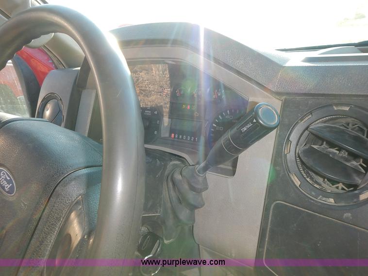 image for item L3605 2009 Ford F250 Super Duty XL Crew Cab pickup truck cab and chassis