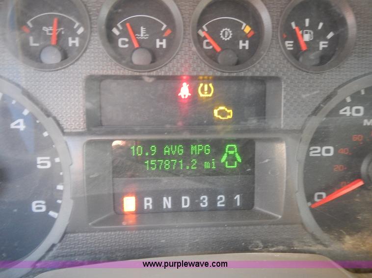 image for item L3605 2009 Ford F250 Super Duty XL Crew Cab pickup truck cab and chassis