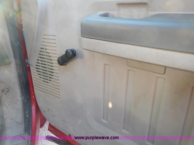 image for item L3605 2009 Ford F250 Super Duty XL Crew Cab pickup truck cab and chassis