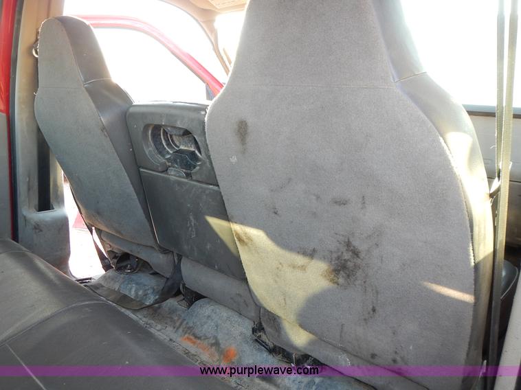 image for item L3605 2009 Ford F250 Super Duty XL Crew Cab pickup truck cab and chassis