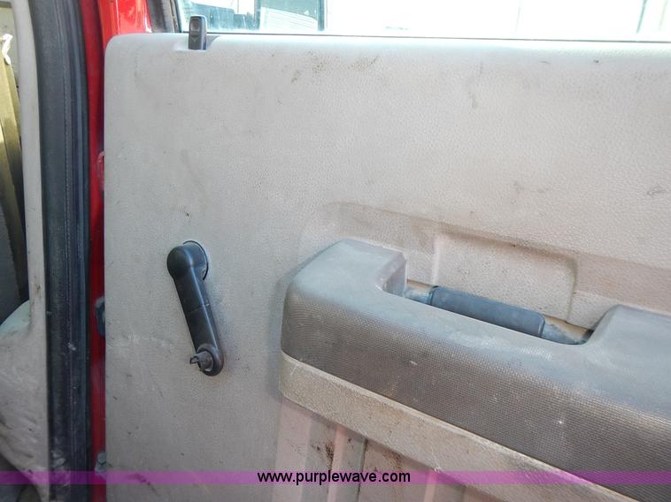 image for item L3605 2009 Ford F250 Super Duty XL Crew Cab pickup truck cab and chassis