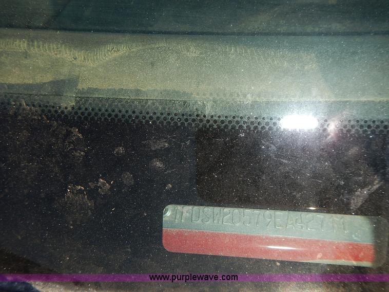 image for item L3605 2009 Ford F250 Super Duty XL Crew Cab pickup truck cab and chassis