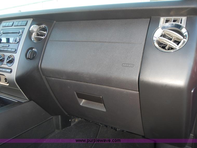 image for item L3634 2008 Ford Expedition XLT SUV