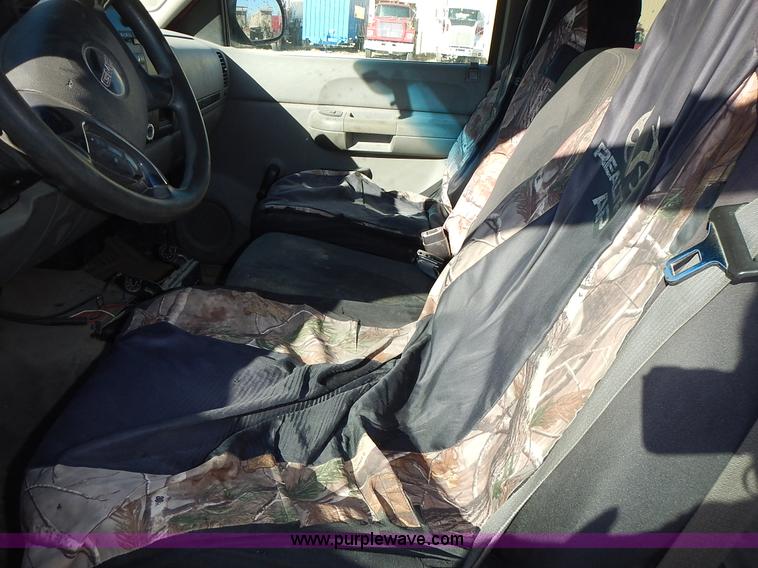 image for item L3638 2007 GMC Sierra 1500 Ext. Cab pickup truck