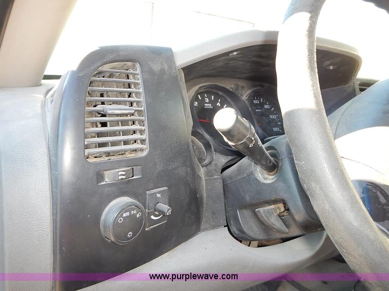 image for item L3638 2007 GMC Sierra 1500 Ext. Cab pickup truck