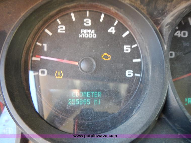 image for item L3638 2007 GMC Sierra 1500 Ext. Cab pickup truck