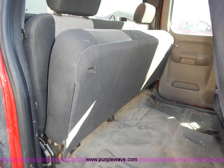 image for item L3638 2007 GMC Sierra 1500 Ext. Cab pickup truck