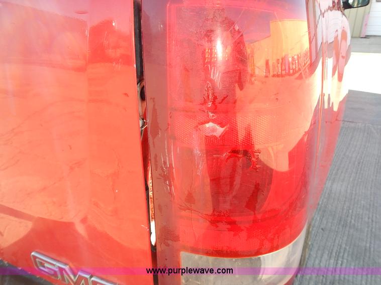 image for item L3638 2007 GMC Sierra 1500 Ext. Cab pickup truck