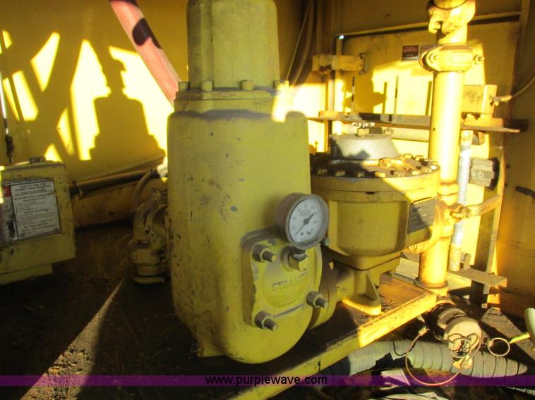 image for item L4225 2006 Freightliner Columbia fuel truck