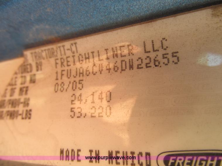 image for item L4225 2006 Freightliner Columbia fuel truck