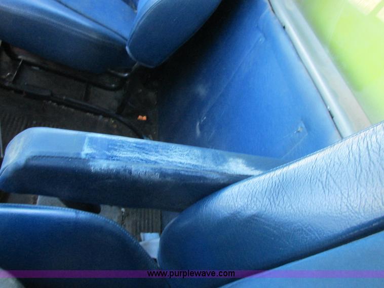 image for item L4225 2006 Freightliner Columbia fuel truck