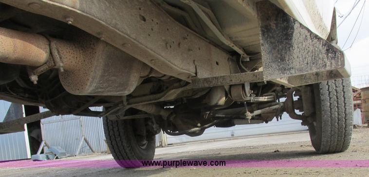 image for item L4229 1997 Ford F350 flatbed pickup truck