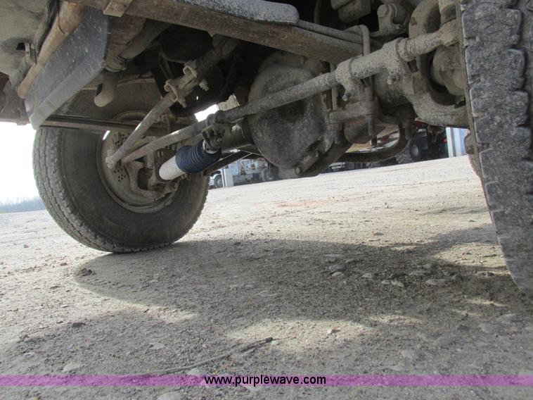 image for item L4229 1997 Ford F350 flatbed pickup truck