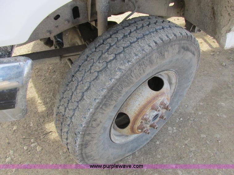 image for item L4229 1997 Ford F350 flatbed pickup truck