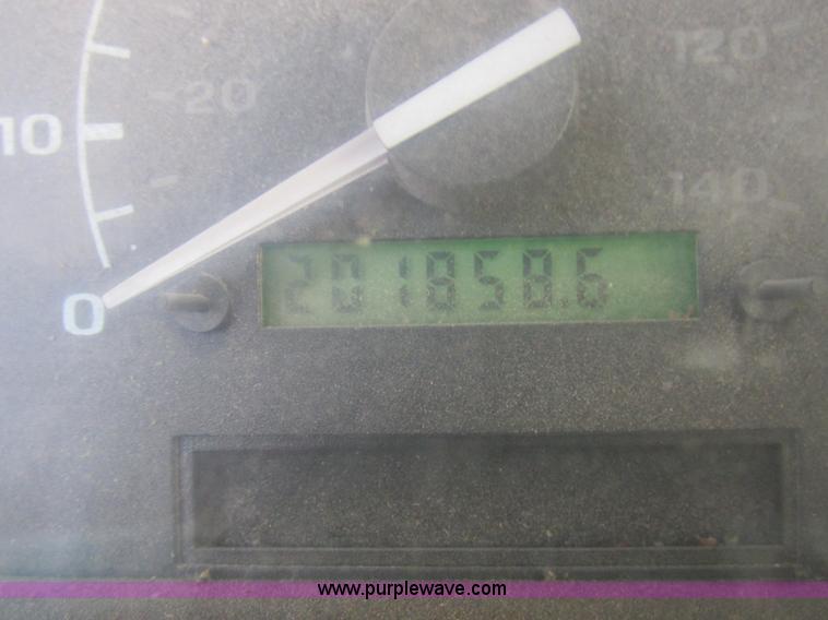 image for item L4229 1997 Ford F350 flatbed pickup truck