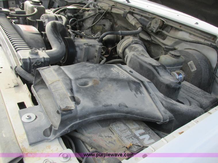 image for item L4229 1997 Ford F350 flatbed pickup truck