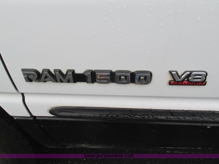 image for item L5378 2000 Dodge Ram 1500 Quad Cab pickup truck