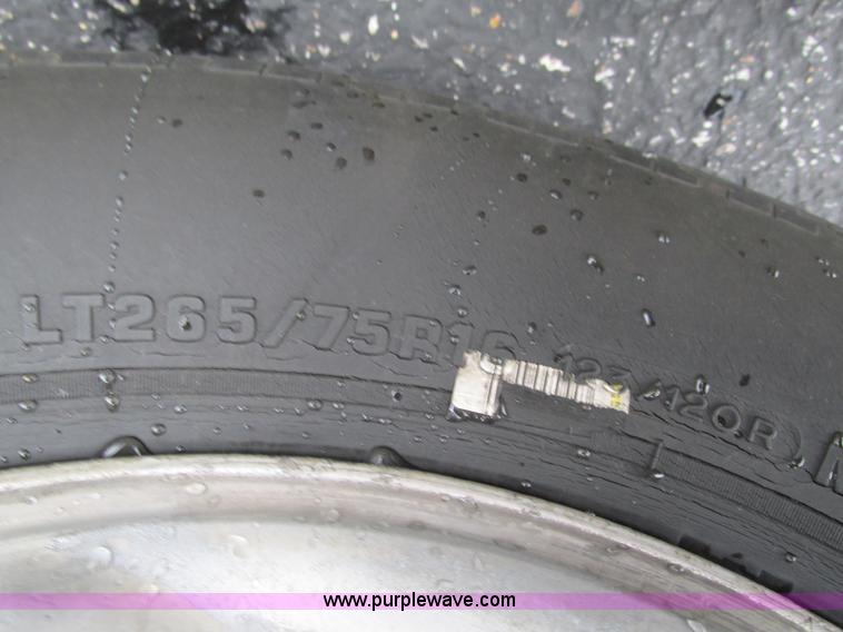 image for item L5378 2000 Dodge Ram 1500 Quad Cab pickup truck