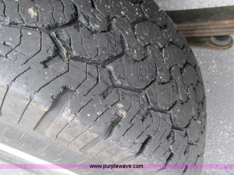 image for item L5378 2000 Dodge Ram 1500 Quad Cab pickup truck