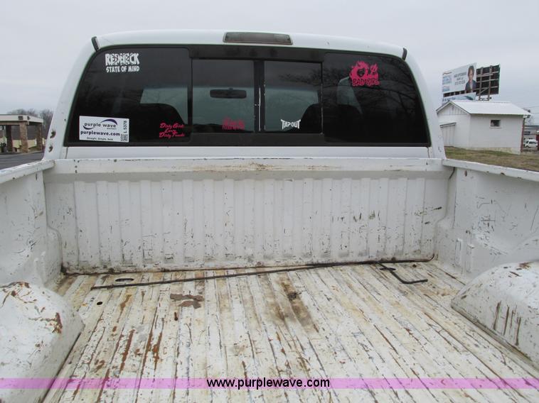 image for item L5378 2000 Dodge Ram 1500 Quad Cab pickup truck