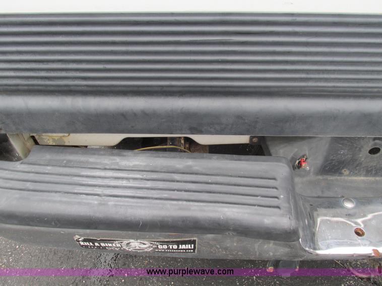 image for item L5378 2000 Dodge Ram 1500 Quad Cab pickup truck