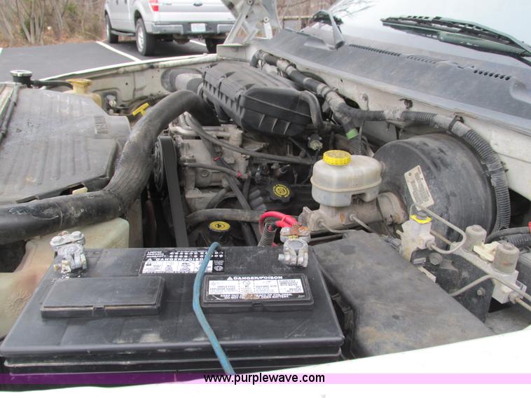 image for item L5378 2000 Dodge Ram 1500 Quad Cab pickup truck