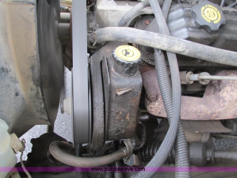 image for item L5378 2000 Dodge Ram 1500 Quad Cab pickup truck