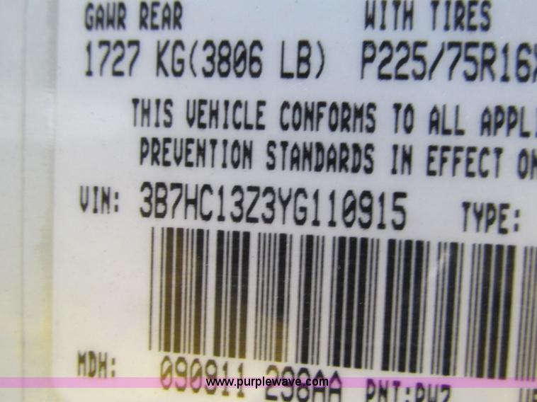 image for item L5378 2000 Dodge Ram 1500 Quad Cab pickup truck