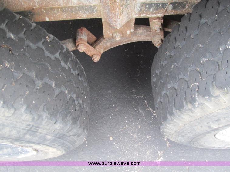 image for item L5379 2007 Star utility trailer