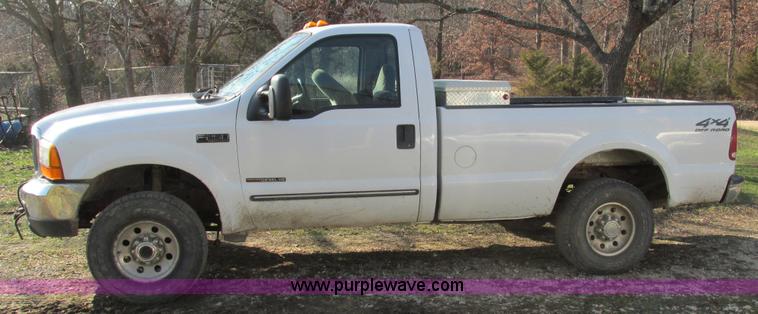 image for item L5381 2000 Ford F250 Super Duty pickup truck