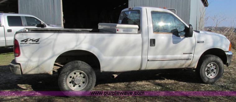 image for item L5381 2000 Ford F250 Super Duty pickup truck