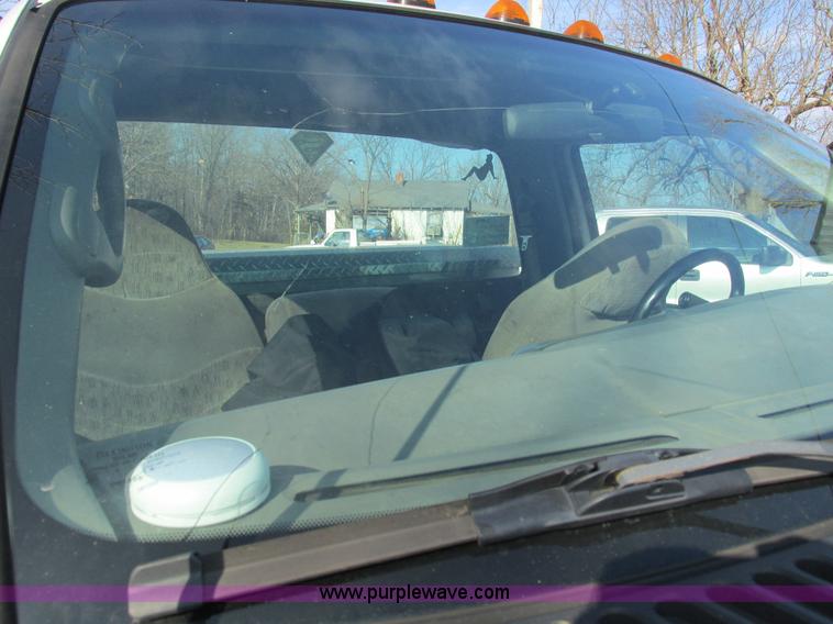 image for item L5381 2000 Ford F250 Super Duty pickup truck