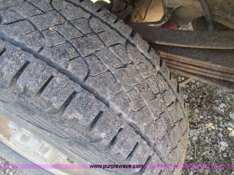 image for item L5381 2000 Ford F250 Super Duty pickup truck