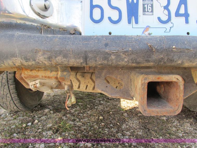 image for item L5381 2000 Ford F250 Super Duty pickup truck