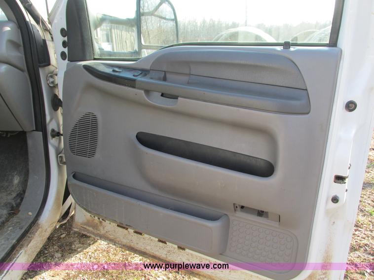 image for item L5381 2000 Ford F250 Super Duty pickup truck