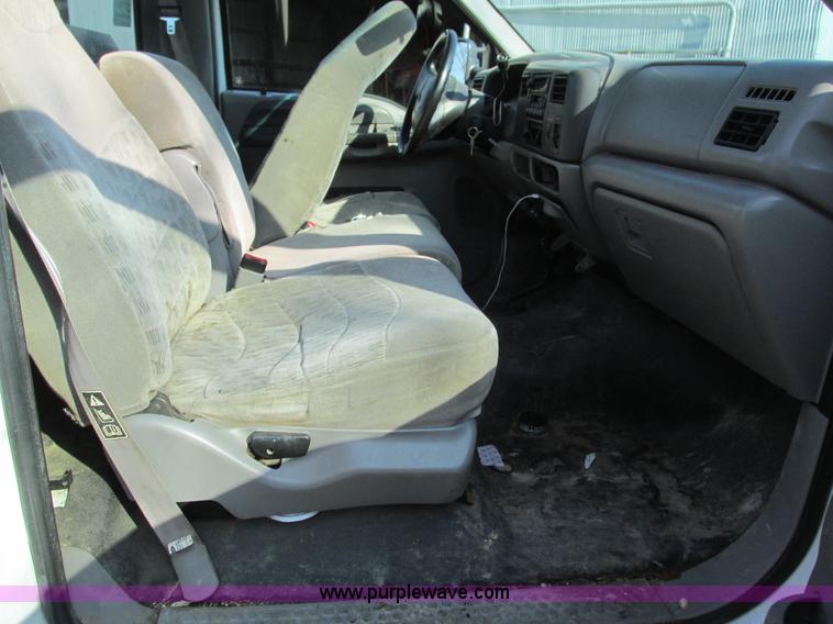 image for item L5381 2000 Ford F250 Super Duty pickup truck