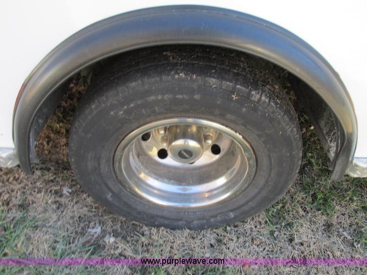 image for item N9325 2003 Ford Econoline E450 ambulance