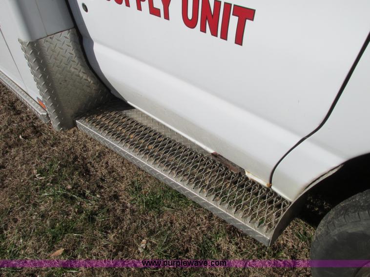 image for item N9325 2003 Ford Econoline E450 ambulance