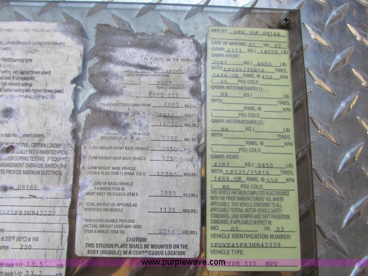 image for item N9325 2003 Ford Econoline E450 ambulance