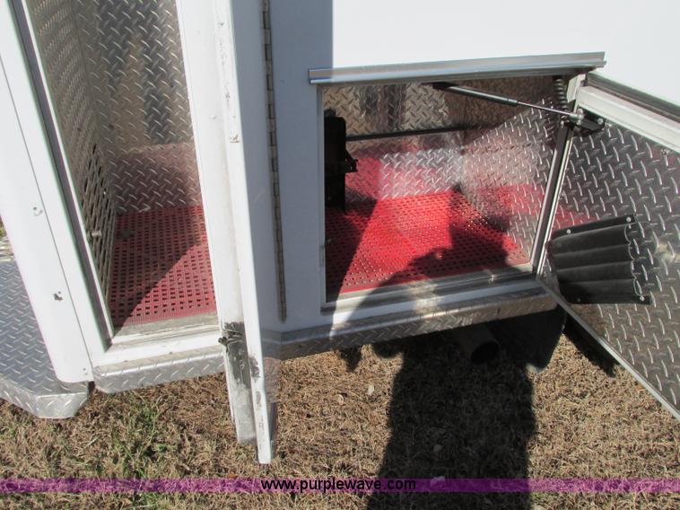 image for item N9325 2003 Ford Econoline E450 ambulance