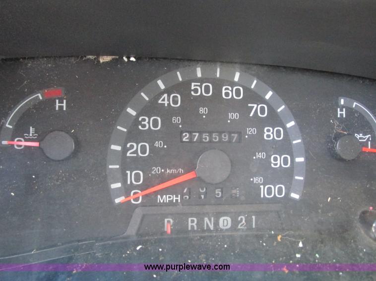 image for item N9325 2003 Ford Econoline E450 ambulance