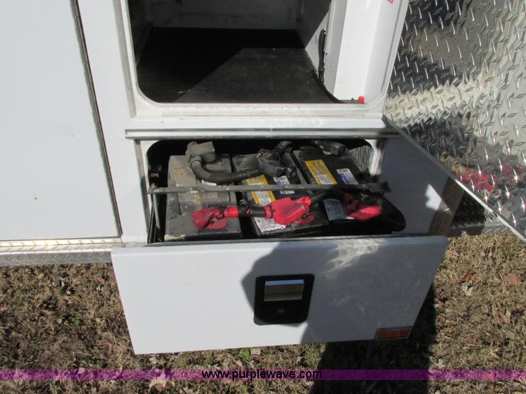 image for item N9326 2003 Ford Econoline E450 ambulance