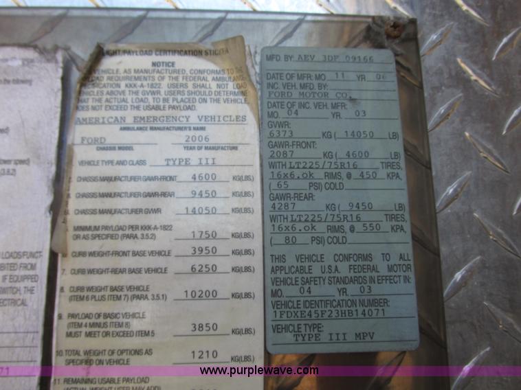 image for item N9326 2003 Ford Econoline E450 ambulance
