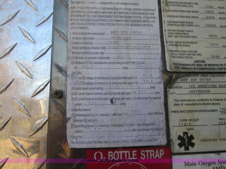 image for item N9326 2003 Ford Econoline E450 ambulance