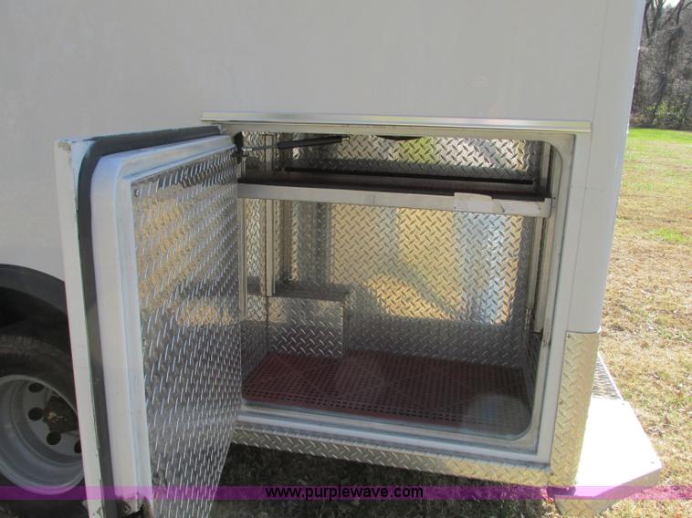 image for item N9326 2003 Ford Econoline E450 ambulance