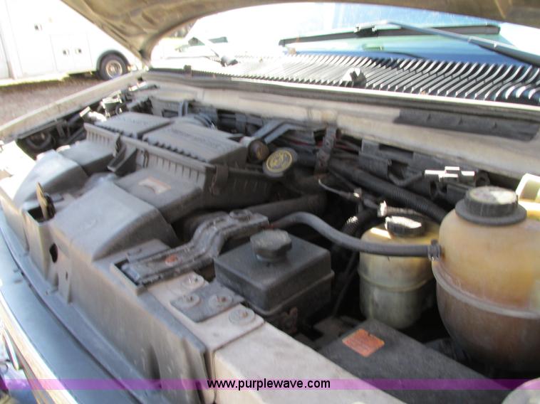 image for item N9326 2003 Ford Econoline E450 ambulance